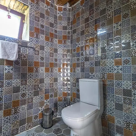 Umutsu Doga Manzarali Korunakli Balayi Villasi * فتحية